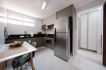 Apartamento à venda com 48m², 2 quartos e sem vagaCozinha e Área de Serviço