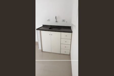 Casa para alugar com 1 quarto, 200m² em Jardim Nossa Senhora Aparecida, São Paulo