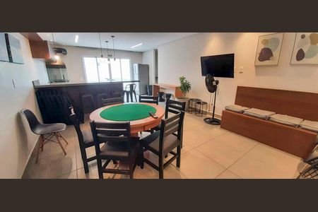 Apartamento à venda com 65m², 2 quartos e 2 vagasEspaço Bar