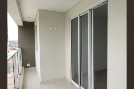 Apartamento à venda com 65m², 3 quartos e 2 vagasVaranda