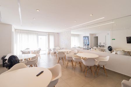 Apartamento à venda com 65m², 2 quartos e 2 vagas Apartamento à venda com 65m², 2 quartos e 2 vagasÁrea comum - Salão de festas