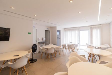 Apartamento à venda com 65m², 2 quartos e 2 vagas Apartamento à venda com 65m², 2 quartos e 2 vagasÁrea comum - Salão de festas