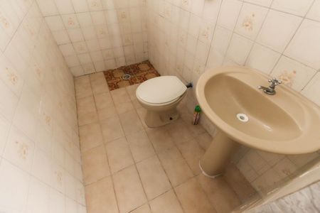 Banheiro de casa para alugar com 1 quarto, 50m² em Vila Aparecida, São Paulo