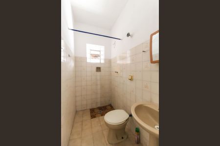 Banheiro de casa para alugar com 1 quarto, 50m² em Vila Aparecida, São Paulo