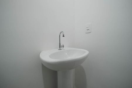 Apartamento para alugar com 38m², 2 quartos e sem vagaBanheiro