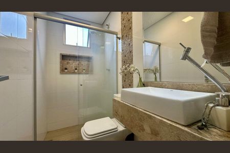 Apartamento à venda com 152m², 4 quartos e 2 vagasBanheiro 