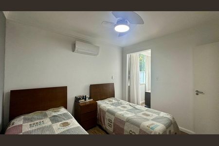 Apartamento à venda com 152m², 4 quartos e 2 vagasQuarto 