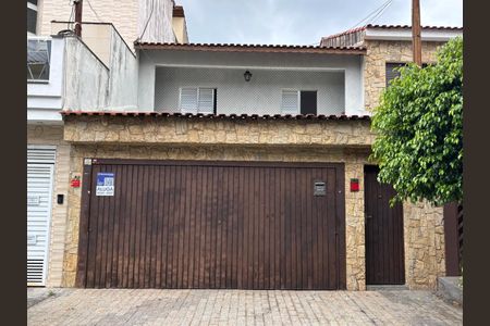 Casa para alugar com 250m², 3 quartos e 2 vagasFachada 