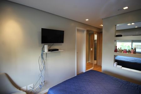 Apartamento à venda com 97m², 3 quartos e 2 vagasSuíte 1