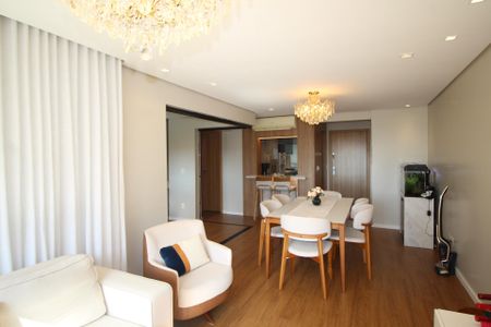 Apartamento à venda com 97m², 3 quartos e 2 vagasSala