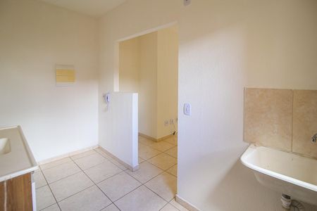 Cozinha e Área de Serviço de apartamento para alugar com 2 quartos, 50m² em Colina de Indaiatuba, Indaiatuba