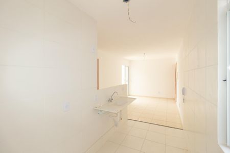 Apartamento para alugar com 44m², 2 quartos e sem vaga Apartamento para alugar com 44m², 2 quartos e sem vagaCozinha e Área de Serviço