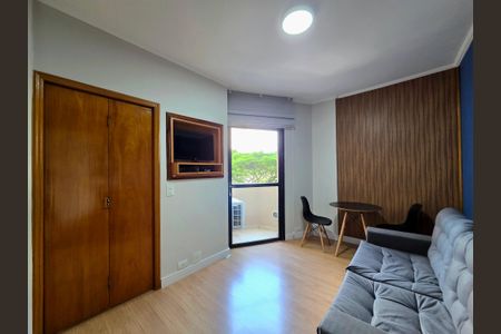 Sala de apartamento para alugar com 1 quarto, 33m² em Indianópolis, São Paulo