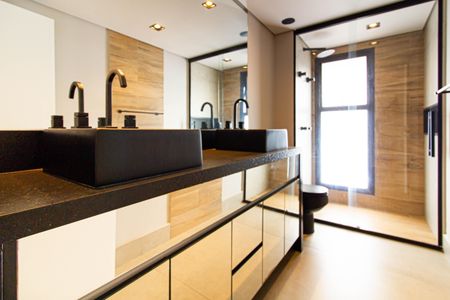 Apartamento à venda com 125m², 2 quartos e 2 vagasBanheiro da Suíte 2