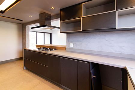 Apartamento à venda com 125m², 2 quartos e 2 vagasCozinha