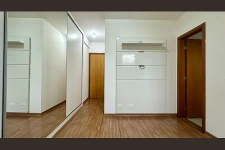 Apartamento à venda com 95m², 3 quartos e 2 vagasQuarto 