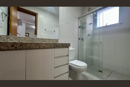 Apartamento à venda com 95m², 3 quartos e 2 vagasBanheiro 