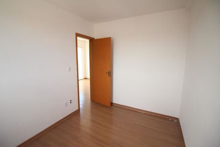 Apartamento à venda com 61m², 2 quartos e 1 vagaQuarto 2