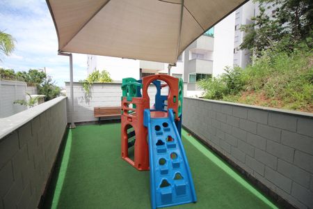 Apartamento à venda com 61m², 2 quartos e 1 vagaÁrea comum