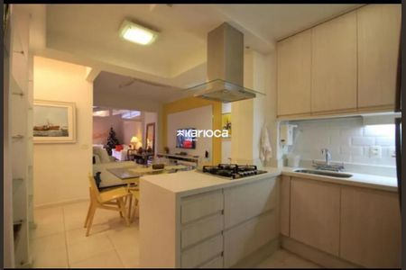 Apartamento à venda com 165m², 3 quartos e 1 vaga