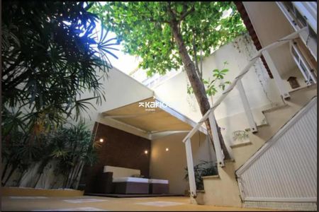 Apartamento à venda com 165m², 3 quartos e 1 vaga