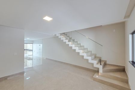 Sala de casa à venda com 3 quartos, 180m² em Jardim Brasilandia, São Bernardo do Campo