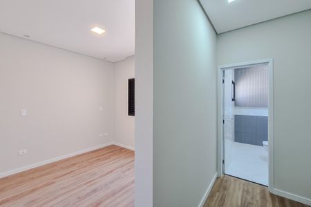 Casa à venda com 180m², 3 quartos e 4 vagas Casa à venda com 180m², 3 quartos e 4 vagasSuíte 3