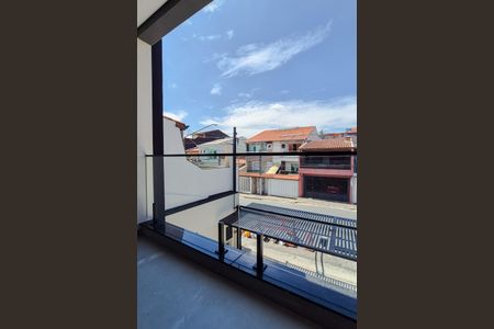 Casa à venda com 180m², 3 quartos e 4 vagas Casa à venda com 180m², 3 quartos e 4 vagasVaranda Suíte 1