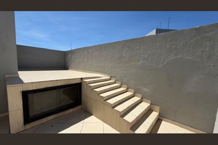 Apartamento à venda com 140m², 2 quartos e 2 vagas