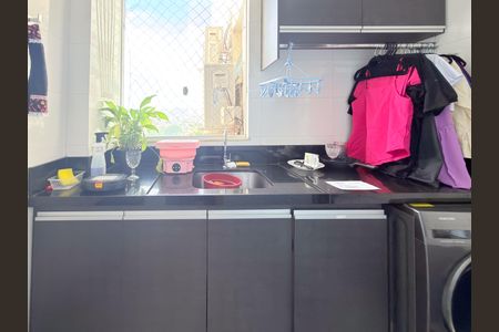 Apartamento à venda com 95m², 3 quartos e 2 vagasÁrea de serviço