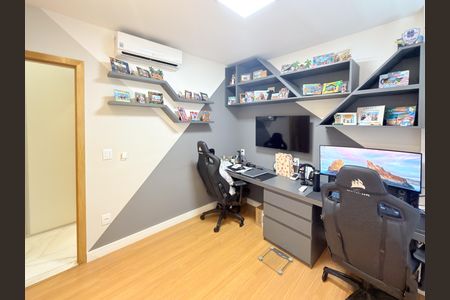 Apartamento à venda com 95m², 3 quartos e 2 vagasQuarto 1