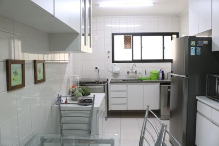 Apartamento à venda com 148m², 2 quartos e 2 vagasCozinha