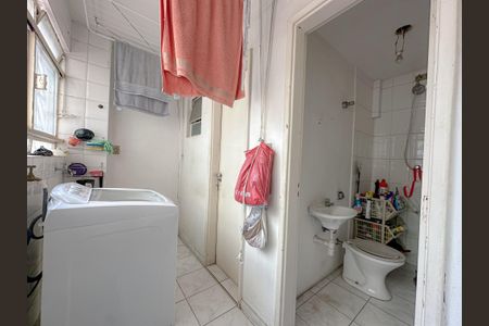 Apartamento à venda com 108m², 3 quartos e 1 vagaÁrea de Serviço