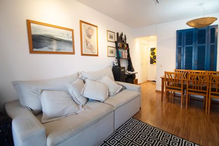 Apartamento à venda com 72m², 2 quartos e 1 vaga