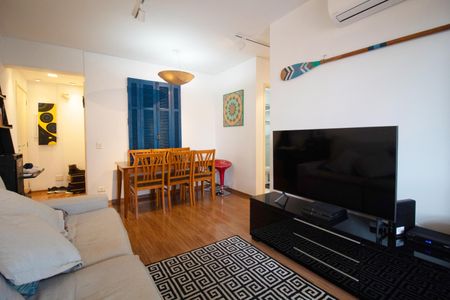 Apartamento à venda com 72m², 2 quartos e 1 vaga