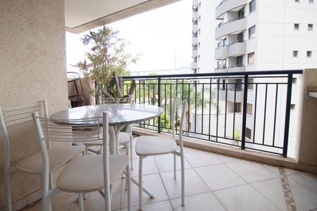 Apartamento à venda com 72m², 2 quartos e 1 vaga