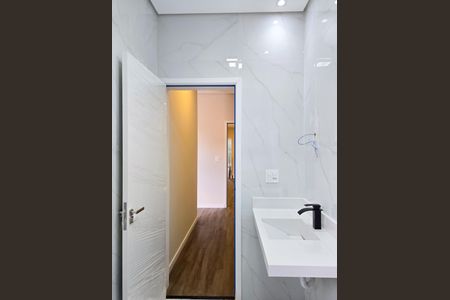 Casa à venda com 180m², 3 quartos e 4 vagasBanheiro - Suíte 1