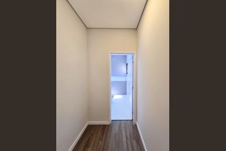 Casa à venda com 180m², 3 quartos e 4 vagasCloset - Suíte 1