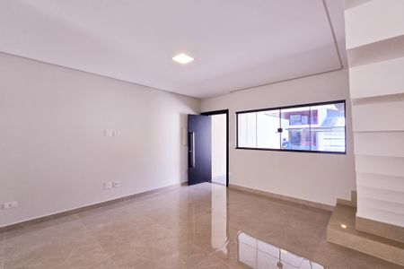 Casa à venda com 180m², 3 quartos e 4 vagasSala