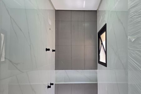 Casa à venda com 180m², 3 quartos e 4 vagasBanheiro - Suíte 2