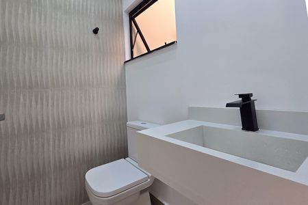 Casa à venda com 180m², 3 quartos e 4 vagasLavabo 