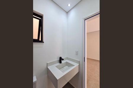 Casa à venda com 180m², 3 quartos e 4 vagasLavabo