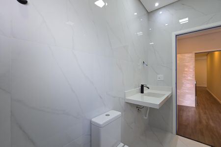 Casa à venda com 180m², 3 quartos e 4 vagasBanheiro - Suíte 3