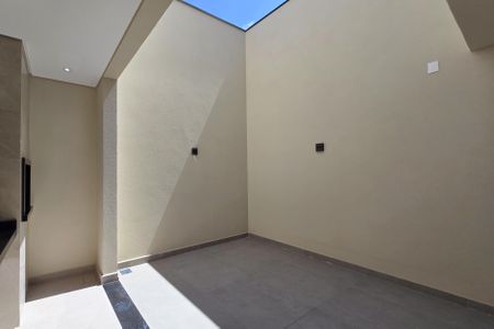 Casa à venda com 180m², 3 quartos e 4 vagasEspaço Gourmet