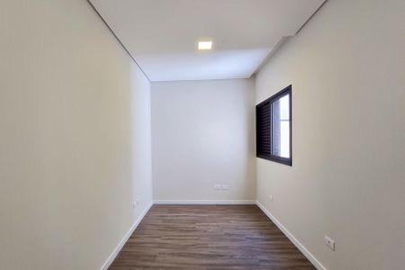 Casa à venda com 180m², 3 quartos e 4 vagasEscritório