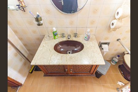 Casa à venda com 242m², 3 quartos e 5 vagasBanheiro 1