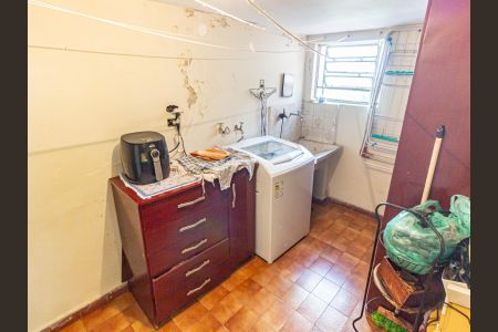 Casa à venda com 242m², 3 quartos e 5 vagasÁrea de Serviço