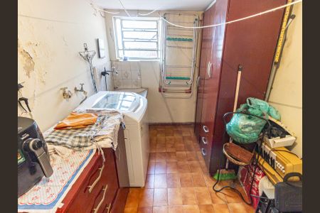 Casa à venda com 242m², 3 quartos e 5 vagasÁrea de Serviço