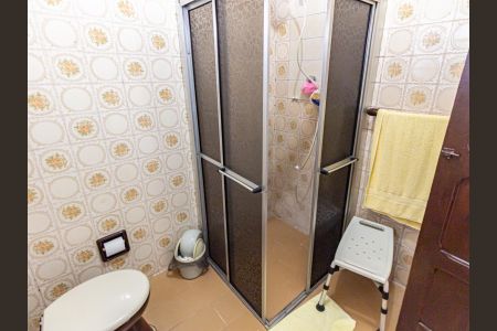 Casa à venda com 242m², 3 quartos e 5 vagasCasa 2 - Banheiro