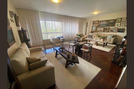 Apartamento à venda com 221m², 4 quartos e 2 vagas